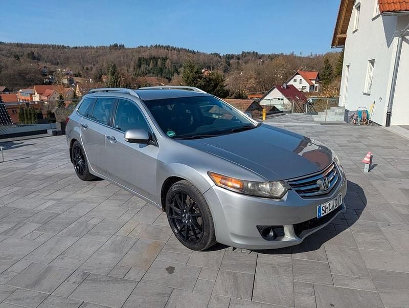 Gebraucht Honda Accord Elegance 150 PS (110 kW) 2010 Silber Kombi