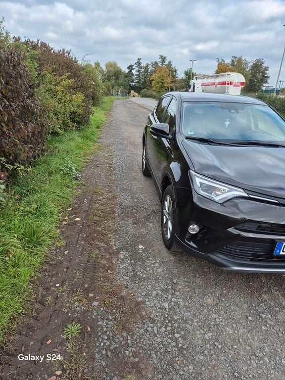 Gebraucht Toyota RAV4 Edition-S 197 PS (144 kW) 2017 Braun SUV