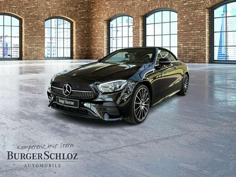 Gebraucht Mercedes E200 197 PS (144 kW) 2023 Schwarz uni Cabrio