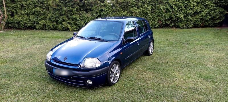 Second-hand Renault Clio II 1999 Albastru Hatchback