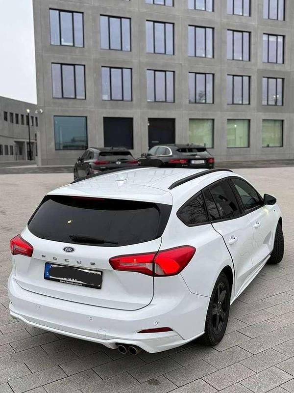 Gebraucht Ford Focus 125 PS (91 kW) 2019 Weiß Kombi