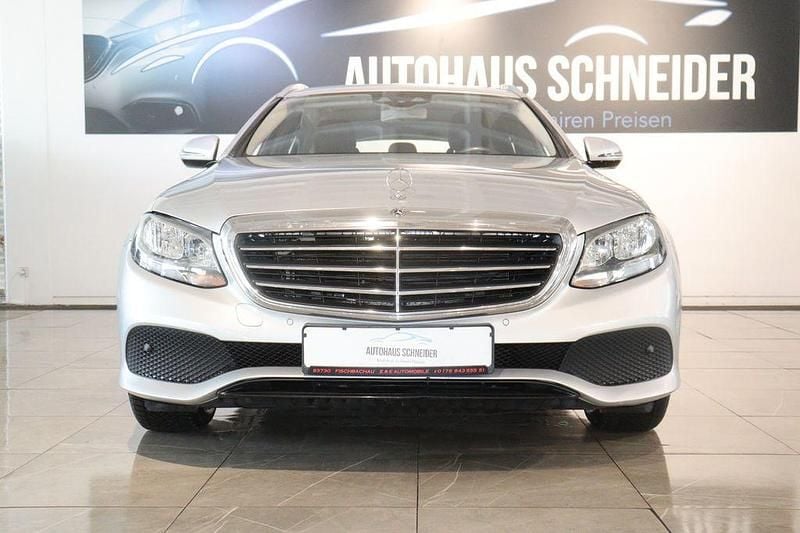 Gebraucht Mercedes E220 194 PS (142 kW) 2017 Silber Kombi