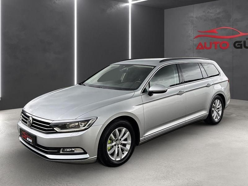 Silber Gebraucht 2016 VW Passat Kombi | 12.999 € (Fairer Preis) - Bild 1/4