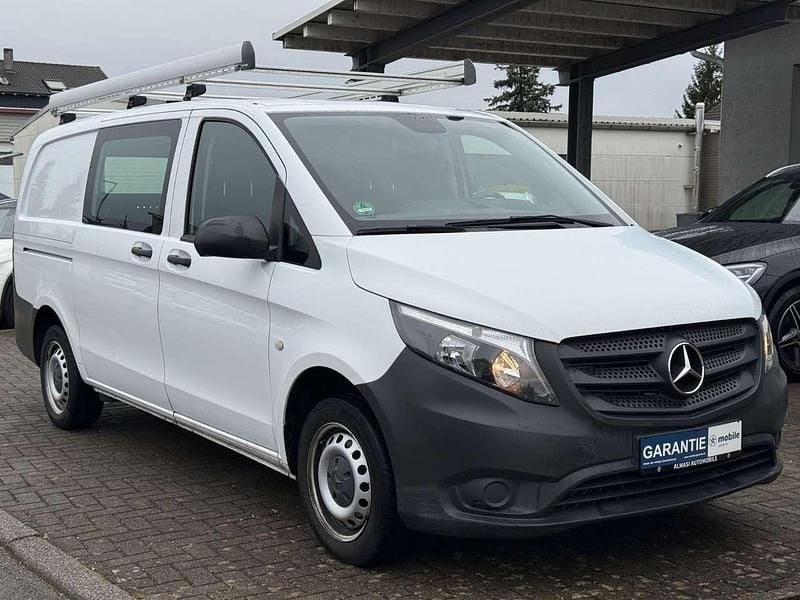 Weiß Gebraucht 2016 Mercedes Vito Van / Kleinbus | 15.390 € (Superpreis) - Bild 1/4
