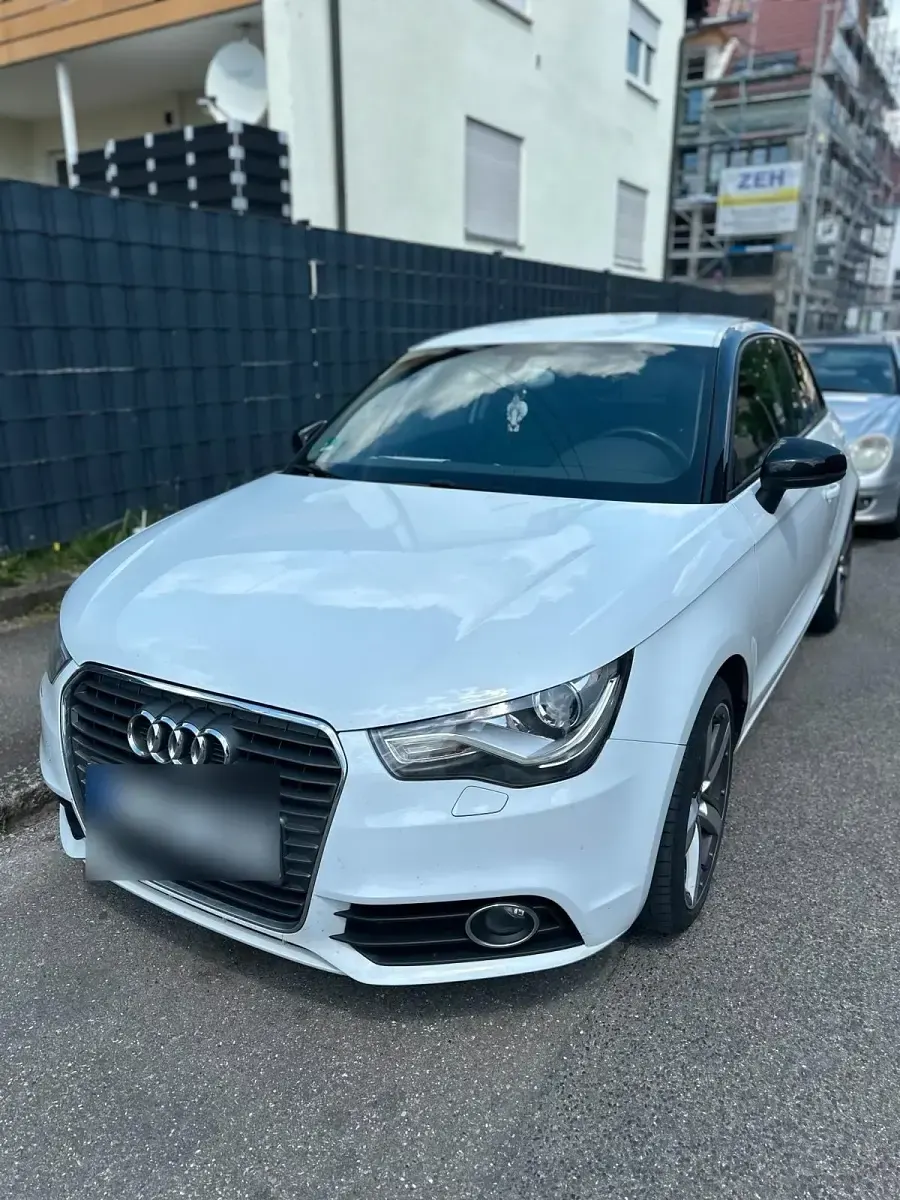 Usata Audi A1 105 CV (77 kW) 2012 Bianco Utilitaria