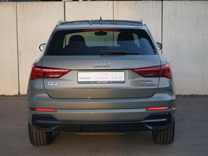 Gebraucht Audi Q3 S-Line 190 PS (139 kW) 2019 Grau SUV
