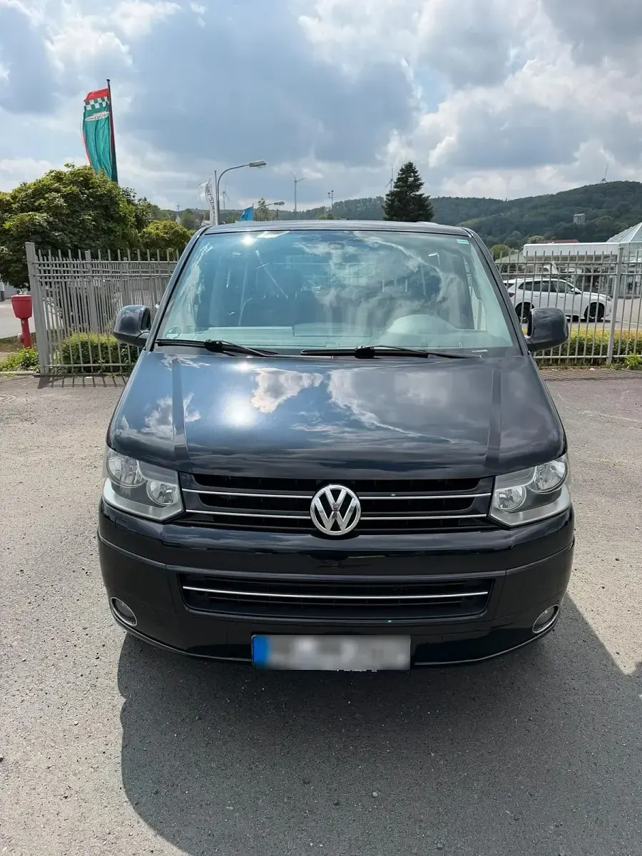 Gebraucht VW Multivan Highline 180 PS (132 kW) 2011 Schwarz Van / Kleinbus