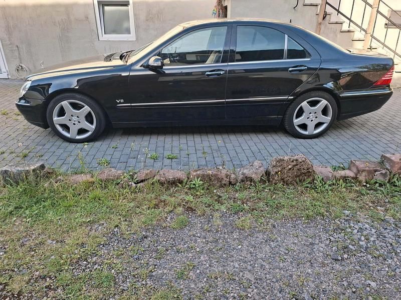 Schwarz Gebraucht 1999 Mercedes S430 Limousine | 4.800 € (Fairer Preis) - Bild 1/4