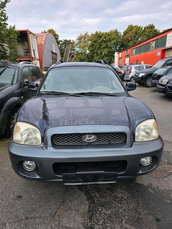 Blau Gebraucht 2004 Hyundai Santa Fe SUV | 1.500 € (Superpreis) - Bild 1/4