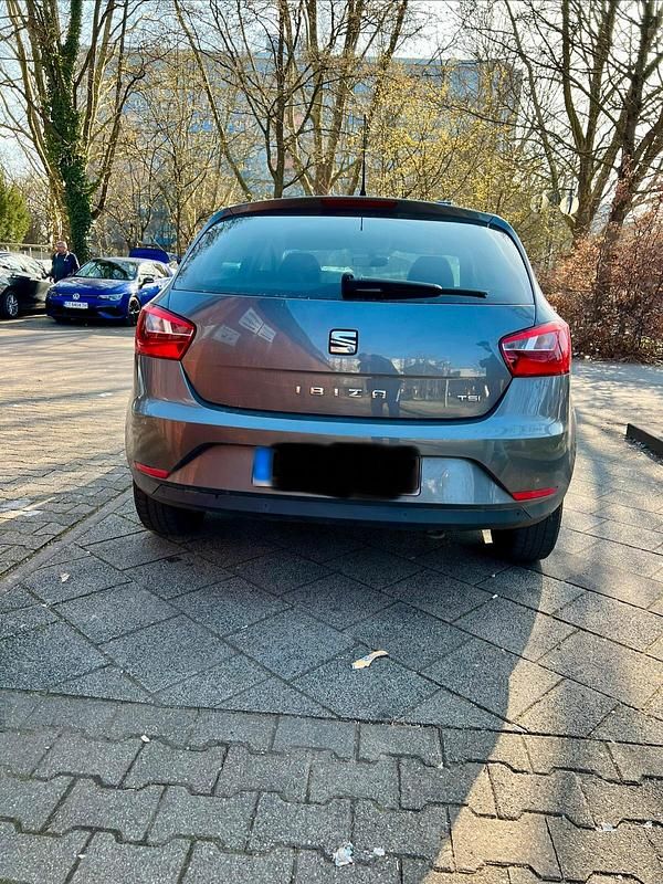 Gebraucht Seat Ibiza 90 PS (66 kW) 2016 Grau Limousine