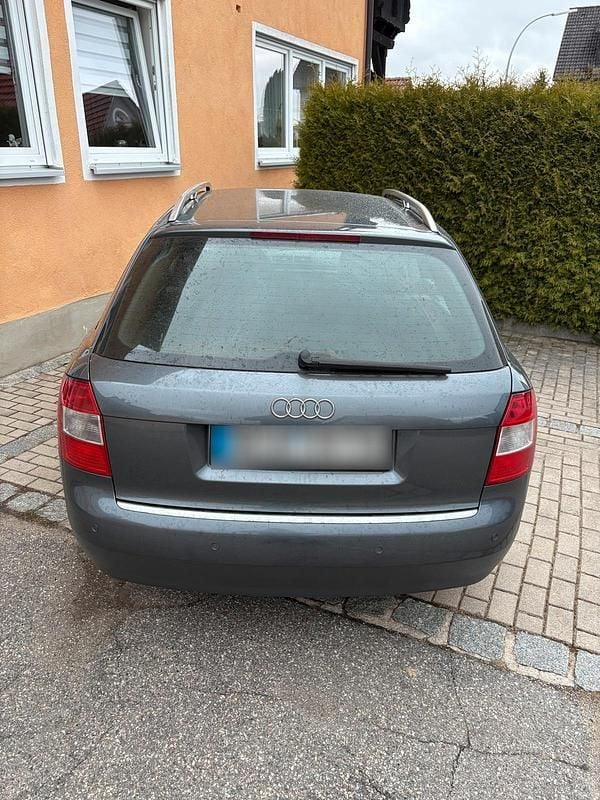 Gebraucht Audi A4 163 PS (119 kW) 2003 Grau Kombi