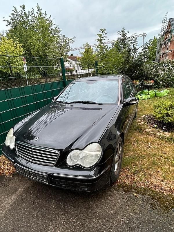 Gebraucht 2003 Mercedes C200 Limousine | 2.300 € (Guter Preis) - Bild 1/4