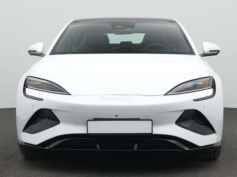 Gebraucht BYD Seal Comfort 169 kW (231 PS) 2025 Polar white Limousine