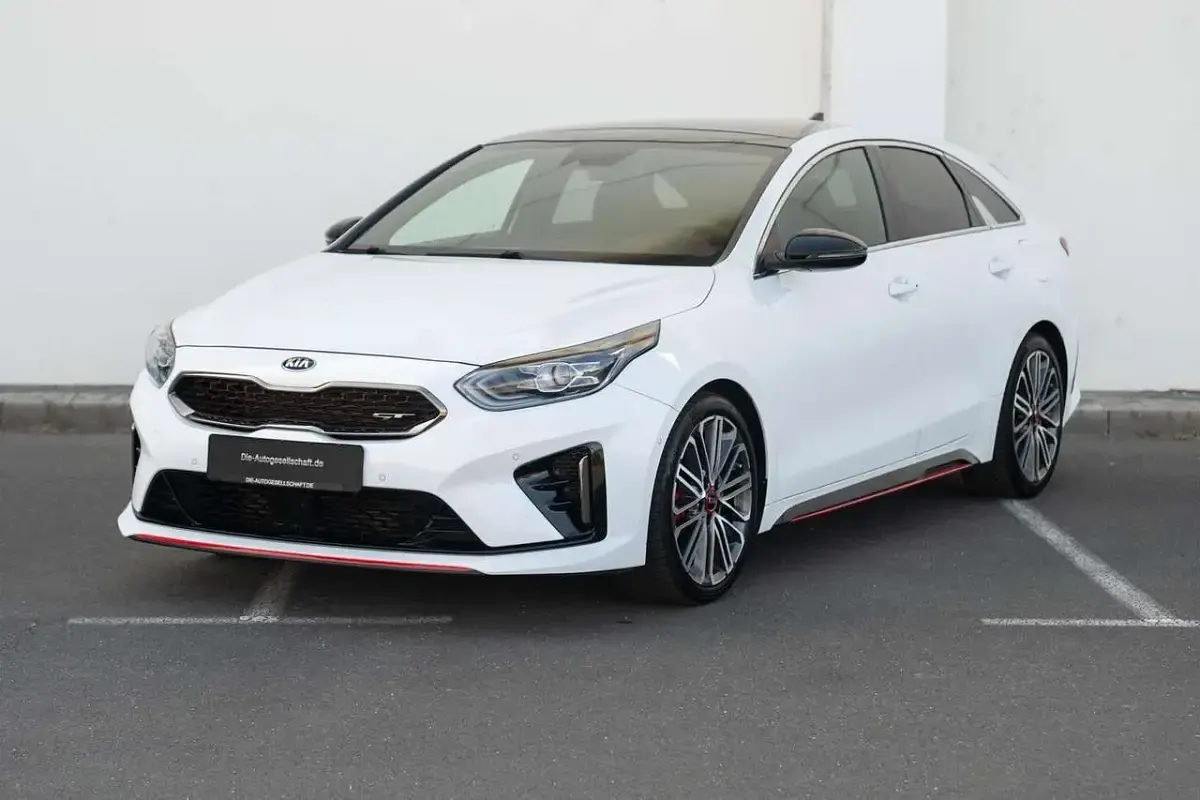 Używany Kia ProCeed GT 204 KM (150 kW) 2021 Biały Kombi