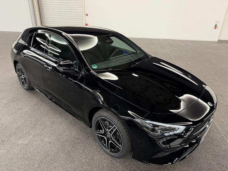 Gebraucht Mercedes CLA250e AMG line 163 PS (119 kW) 2024 Schwarz Limousine
