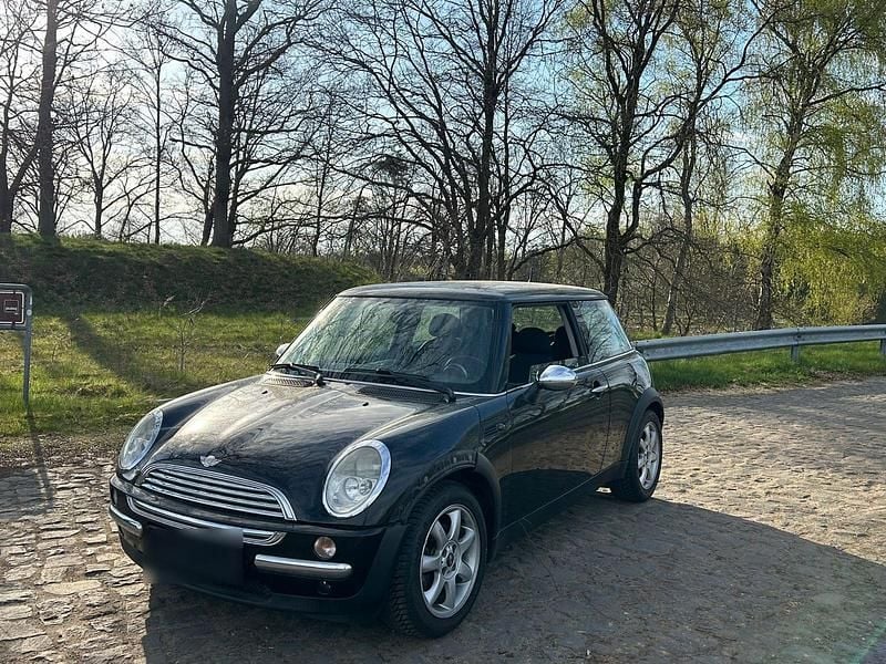 Second-hand Mini Cooper 2004 Negru Hatchback