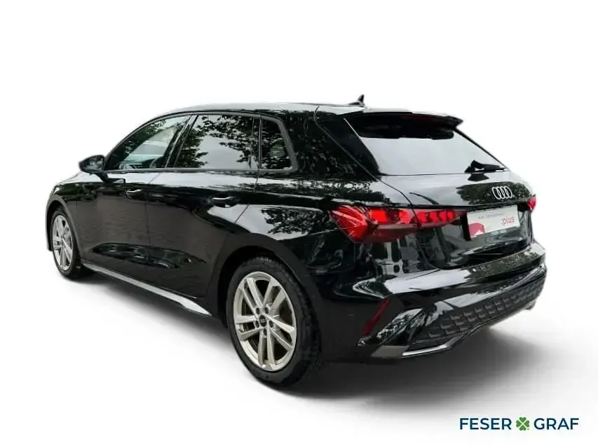Gebraucht Audi A3 Ambiente 150 PS (110 kW) 2025 Mythosschwarz metallic Limousine