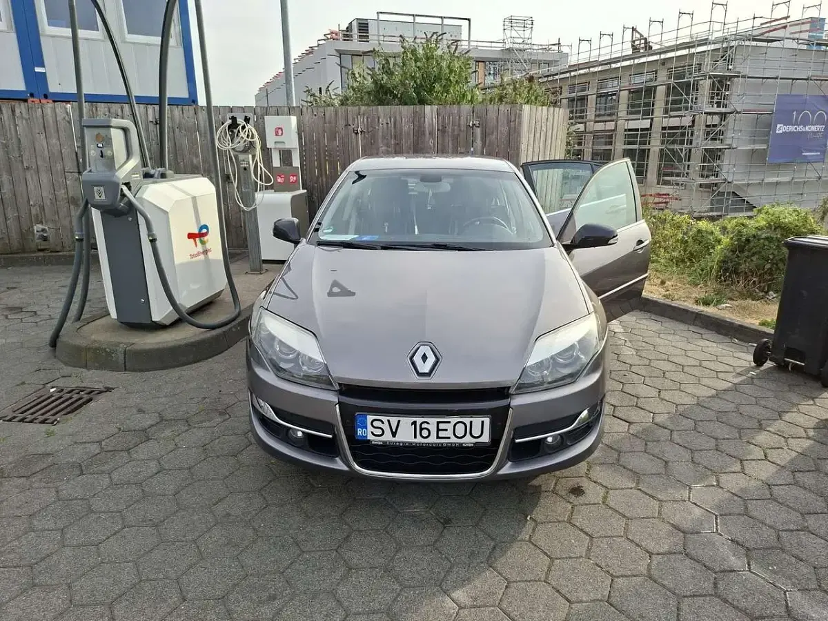 Gebraucht Renault Laguna III Bose Edition 131 PS (96 kW) 2013 Limousine