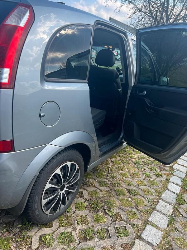 Gebraucht Opel Meriva 101 PS (74 kW) 2005 Van / Kleinbus