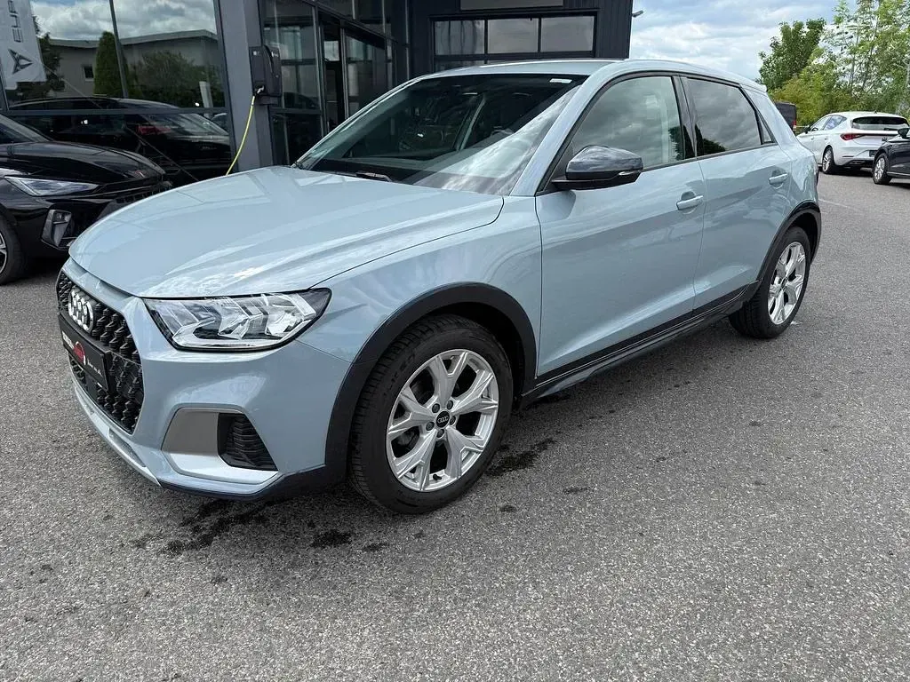 Occasion Audi A1 Sport 110 ch (80 kW) 2023 Gris SUV