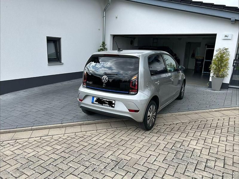Gebraucht VW e-up! United 61 kW (83 PS) 2022 Silber Kleinwagen