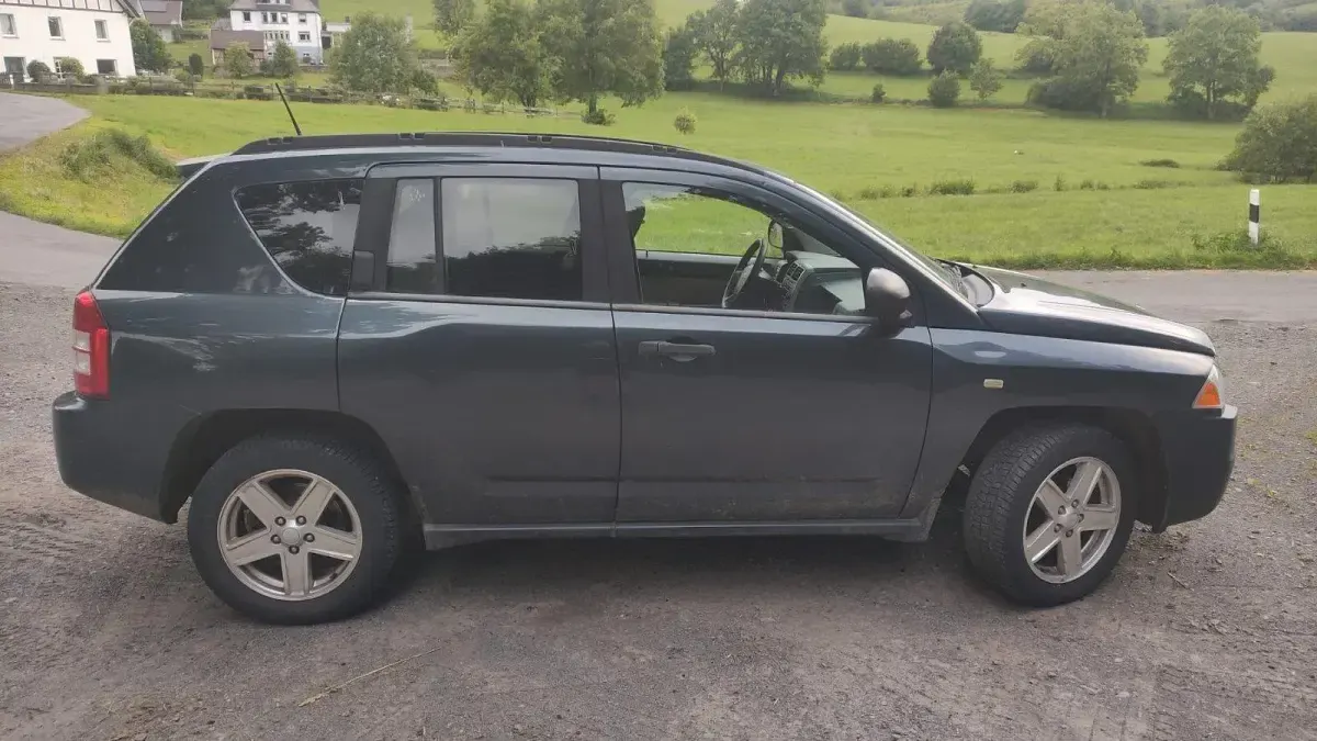 Gebraucht Jeep Compass 170 PS (125 kW) 2007 Blau SUV