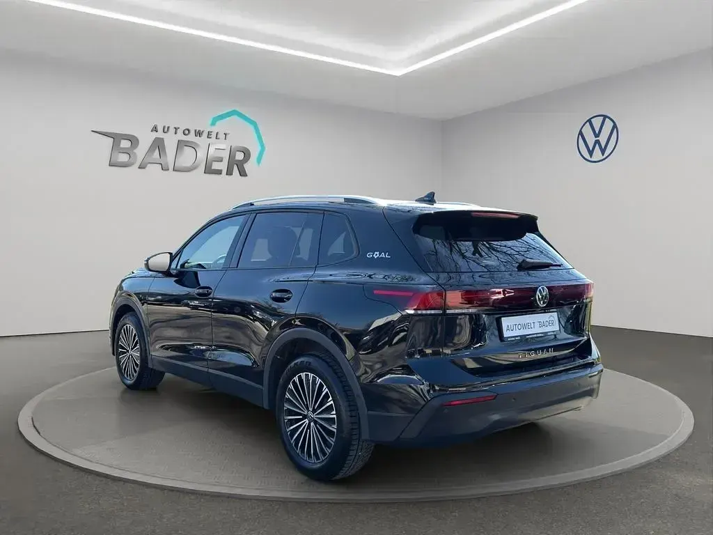 Gebraucht VW Tiguan Life 150 PS (110 kW) 2025 Schwarz SUV