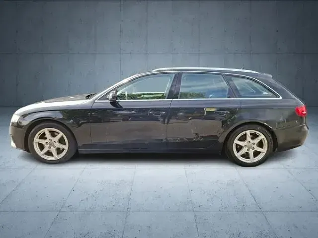Gebraucht Audi A4 Ambition 160 PS (117 kW) 2011 Schwarz Kombi