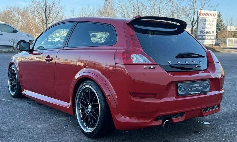 Gebraucht Volvo C30 R-Design 114 PS (83 kW) 2012 Rot Kleinwagen