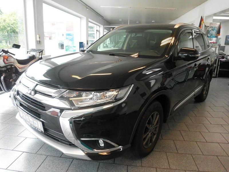 Schwarz Gebraucht 2018 Mitsubishi Outlander Edition SUV | 12.850 € (Fairer Preis) - Bild 1/4