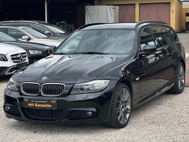 Second-hand BMW 320 Performance 184 CP (135 kW) 2011 Negru Berlinǎ