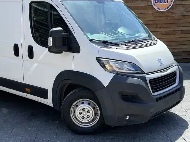 Gebraucht Peugeot Boxer Active 131 PS (96 kW) 2019 Weiß Van