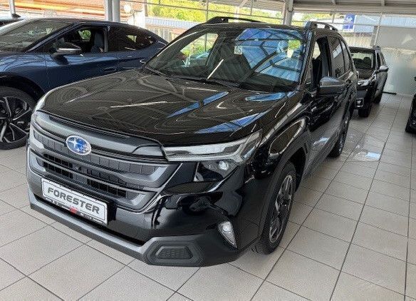 Schwarz Neu 2025 Subaru Forester Exclusive+ SUV | 48.210 € (Teuer) - Bild 1/4