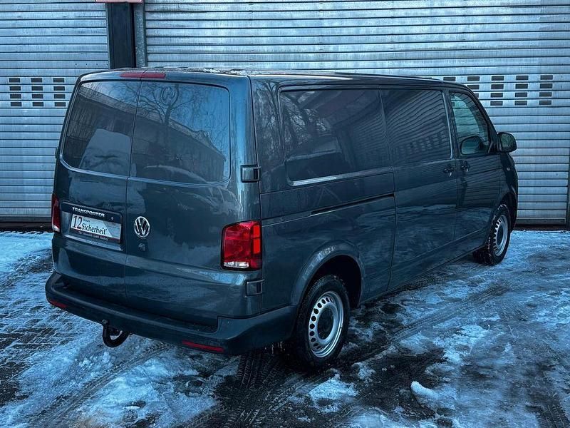 Gebraucht VW Transporter 150 PS (110 kW) 2020 Grau Van