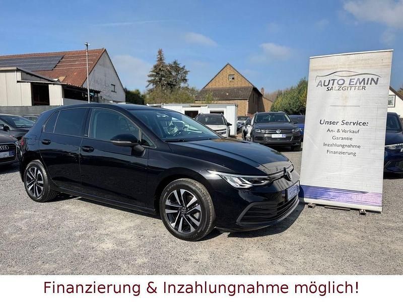 Schwarz Gebraucht 2020 VW Golf VIII United Limousine | 18.950 € (Fairer Preis) - Bild 1/4