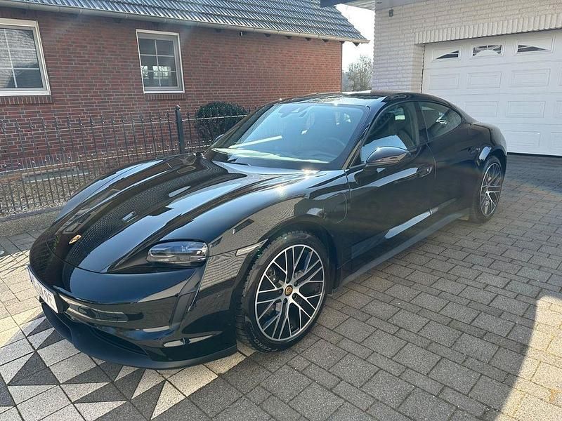 Gebraucht Porsche Taycan 300 kW (408 PS) 2024 Schwarz Limousine