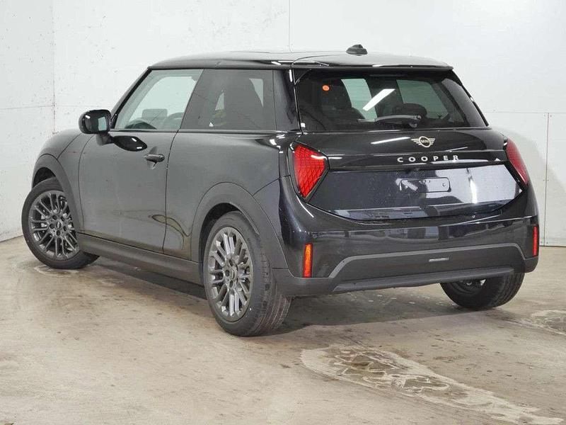 Usata Mini Cooper 114 kW (156 CV) 2025 Nero Utilitaria