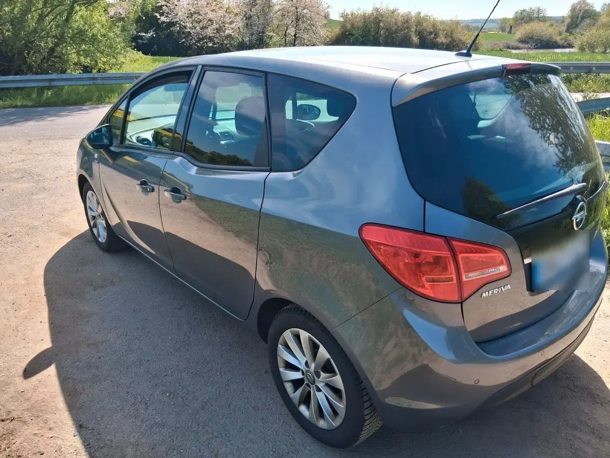 Gebraucht Opel Meriva Active 120 PS (88 kW) 2017 Grau Van / Kleinbus