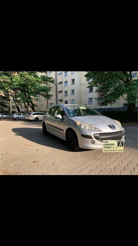 Silber Gebraucht 2007 Peugeot 207 Kleinwagen | 900 € (Guter Preis) - Bild 1/4