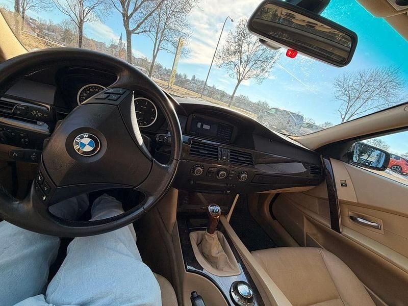 Gebraucht BMW 525 163 PS (119 kW) 2005 Grün Kombi