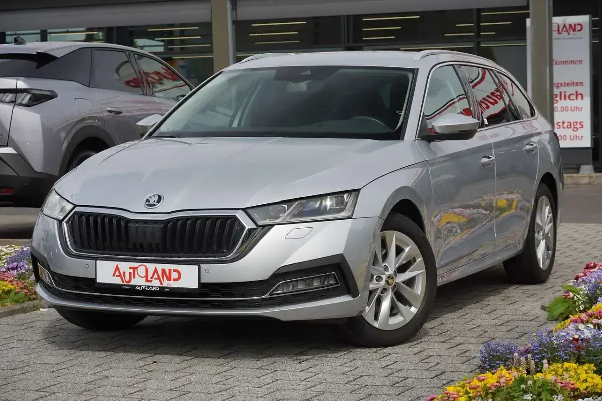 Gebraucht Skoda Octavia Style 190 PS (139 kW) 2022 Silber Kombi