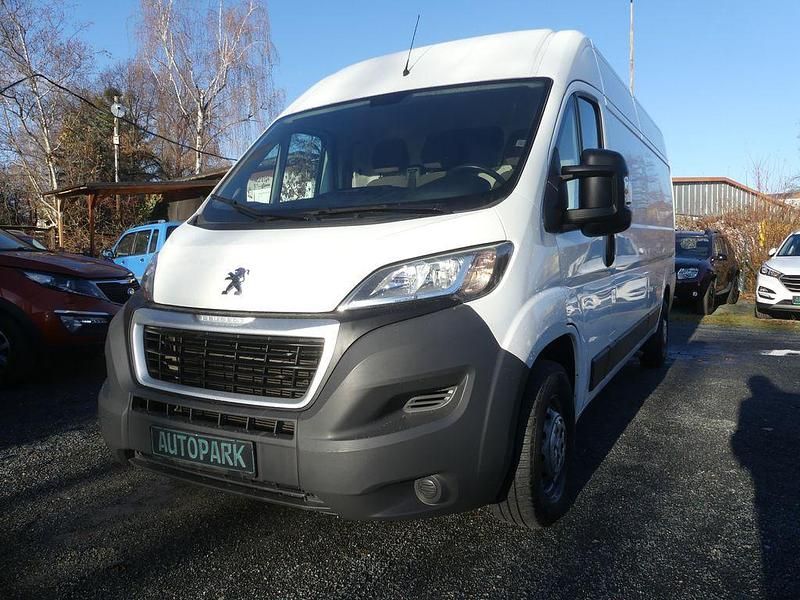 Weiß Gebraucht 2017 Peugeot Boxer Van | 11.490 € (Fairer Preis) - Bild 1/4