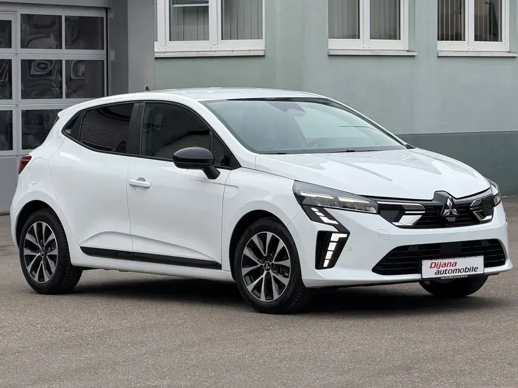 Gebraucht Renault Clio V 67 PS (49 kW) 2025 Weiß Limousine