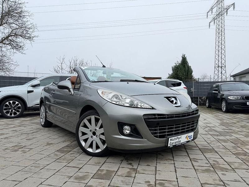Grau Gebraucht 2010 Peugeot 207 CC Cabrio | 3.950 € (Guter Preis) - Bild 1/4