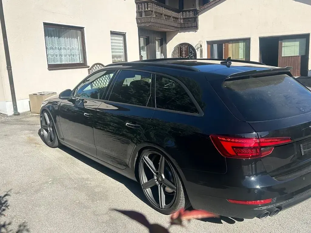 Gebraucht Audi A4 Design 190 PS (139 kW) 2016 Schwarz Kombi