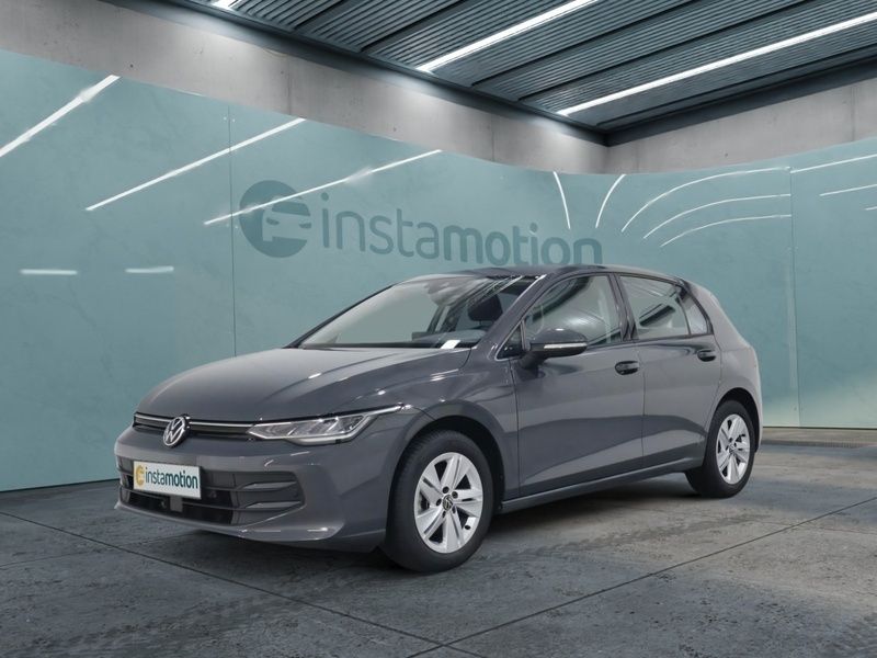 Grau Gebraucht 2024 VW Golf VIII Limousine | 23.070 € (Guter Preis) - Bild 1/3
