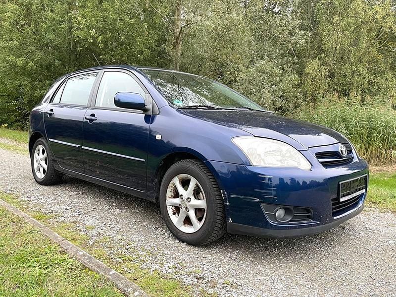 Blau Gebraucht 2004 Toyota Corolla Sol Limousine | 3.490 € (Fairer Preis) - Bild 1/4
