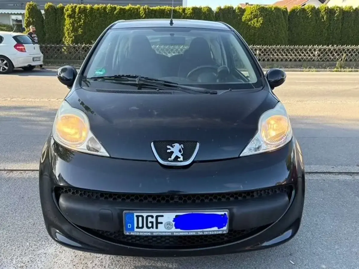 Gebraucht Peugeot 107 Filou 68 PS (50 kW) 2007 Metallicschwarze Kleinwagen