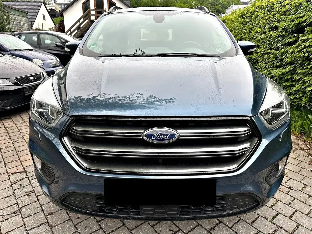 Używany Ford Kuga ST-Line 150 KM (110 kW) 2018 Niebieski SUV