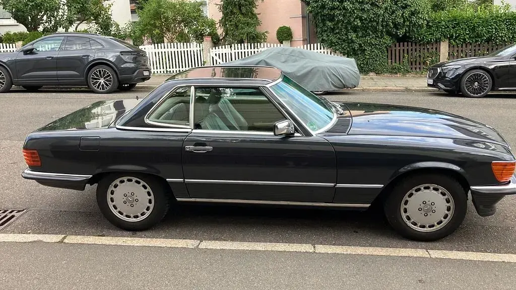 Gebraucht Mercedes SL300 179 PS (131 kW) 1986 Grau Cabrio